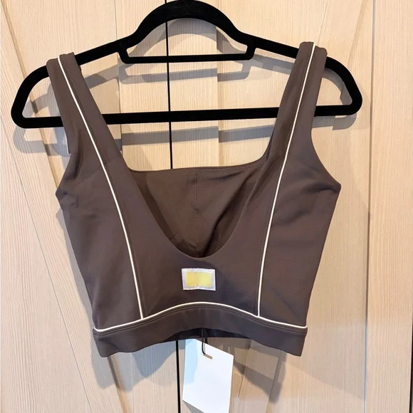 ✨NWT✨ Danny tank top - Picture 3 of 4